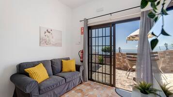 Télévision, table de tennis de table