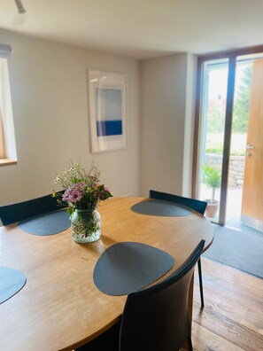 Dining - Bright Holiday Apartment for Relaxation (Horgenzell)