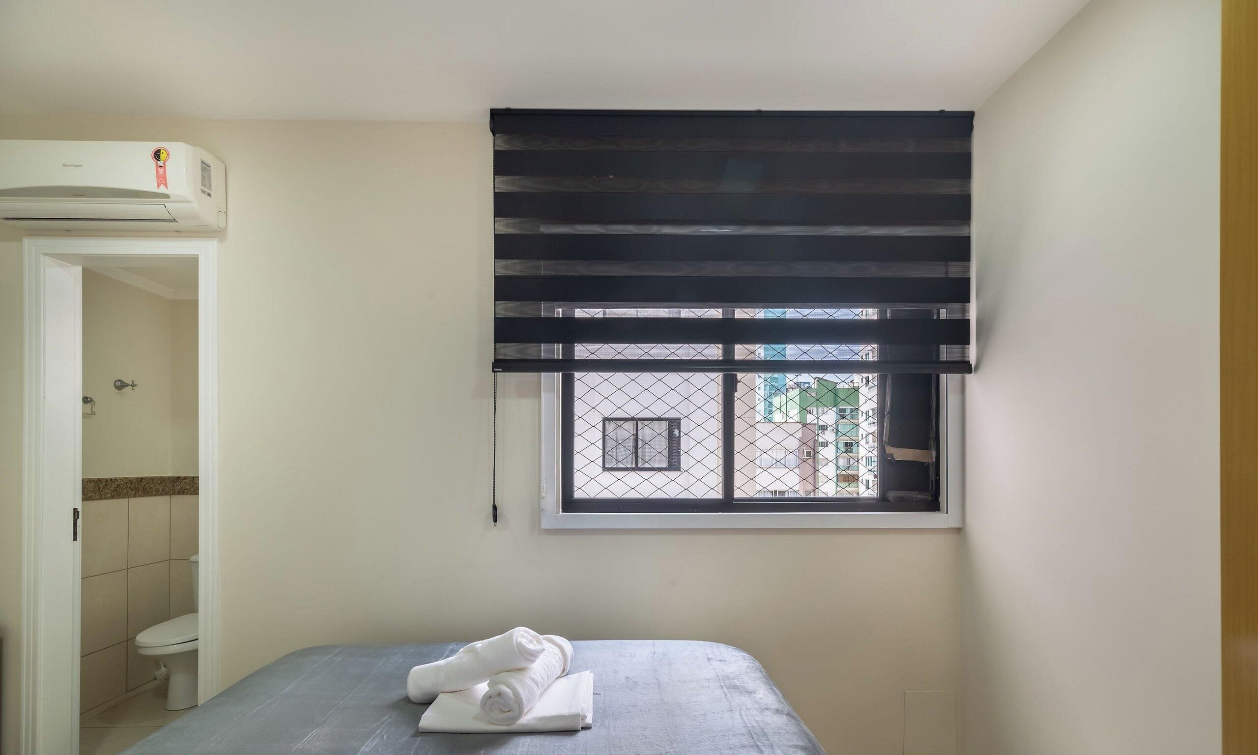 Basic Apartment | Bathroom