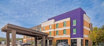 Sleep Inn & Suites