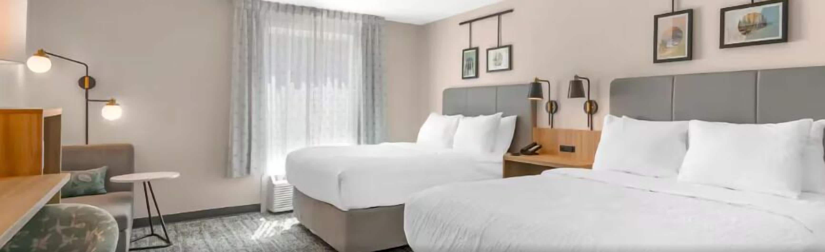Ropa de cama de alta calidad y escritorio 