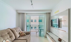 Departamento básico | Área de sala de estar | Televisión 