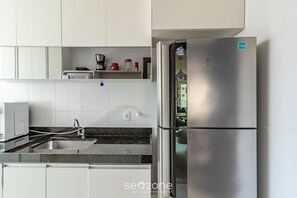 Basic Apartment | Private kitchen