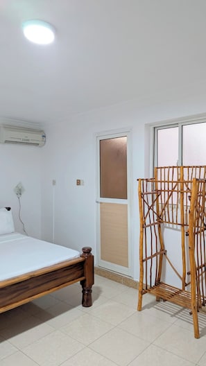 1 bedroom, iron/ironing board, WiFi