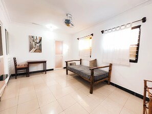 Interior - Enjoyable apartment with AC in vibrant Zanzibar (Zanzibar)
