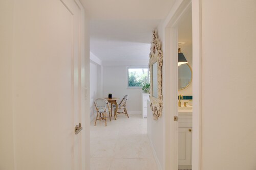 Walk to Beach: Tavernier Apartment w/ Patio!