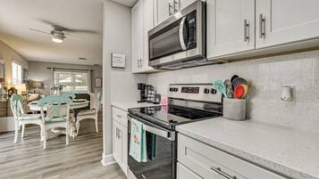 單棟房屋 (2 Bedrooms) | 內部