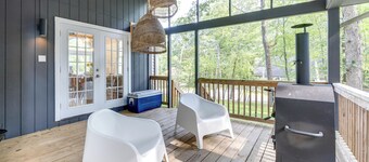 Private Yard, Playset: Family Home in Penn Estates