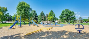 Pet-friendly Longmont Home w/ Mcintosh Lake Access