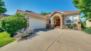 Nhà (3 Bedrooms) | Nội thất