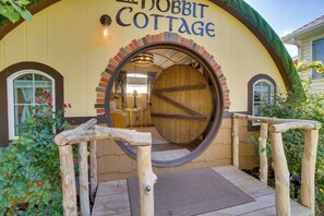 Apartment (0 Bedroom) | Interior - 'the Hobbit Cottage' in Cedar City: Unique Getaway (Cedar City)
