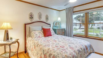 Rumah (2 Bedrooms) | Interior