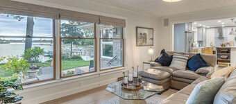 Patio & Water Views: Serene Bohemia River Escape!