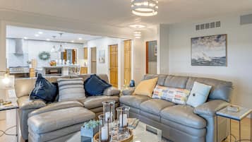 Rumah (2 Bedrooms) | Interior