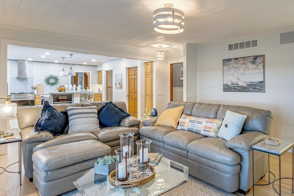 House (2 Bedrooms) | Interior