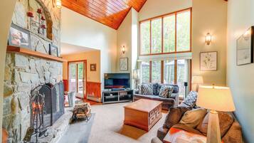 House (3 Bedrooms) | Front of property