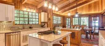 Little Lake George Hideaway w/ Furnished Boathouse