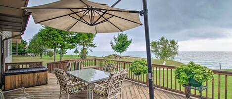 House (5 Bedrooms) | Interior