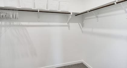 Spacious Family Home w/ Office in Midland-odessa!