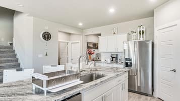 House (4 Bedrooms) | Bahagian dalam