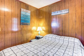 Apartment (2 Bedrooms) | Interior - Shared Dock & Yard: Greers Ferry Lake Home! (Higden)