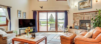 Garage Game Room, Bar: Coldwater Lake House!