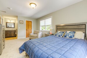 Interior - 2 Mi to Golfing & Hiking: Spacious Wilmington Home (Wilmington)