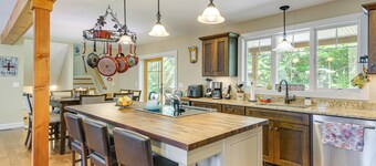 2 Mi to Golfing & Hiking: Spacious Wilmington Home