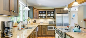 2 Mi to Golfing & Hiking: Spacious Wilmington Home