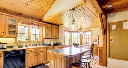 10 Mi to Mt Snow! Grand Estate Built to Entertain