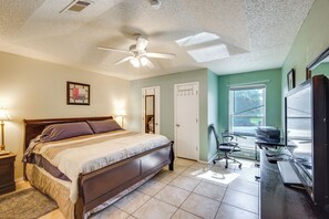 Apartment (2 Bedrooms) | Interior - Walk to At&t Stadium: Game Day Home Base w/ Patio! (Arlington)