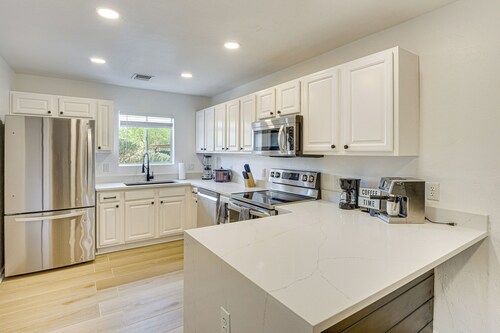 Pool & Hot Tub Access! Catalina Foothills Condo