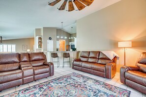 House (3 Bedrooms) | Interior - Heated Pool & Spa: Catalina Mtn-view Home! (Oro Valley)