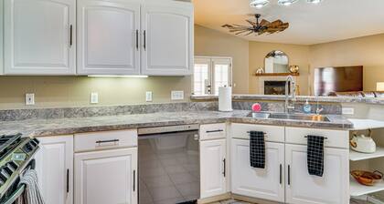 4 Mi to Catalina State Park: Mountain-view Home