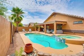 منزل (3 Bedrooms) | المنشأة من الداخل