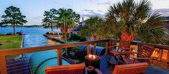 康羅湖濱住宅，附游泳池使用權  