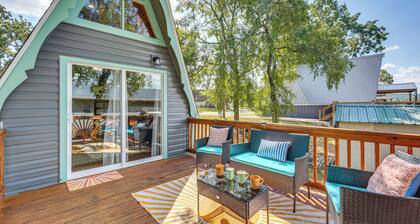 Cozy Cabin w/ Deck & Boat Launch Access in Lampe!