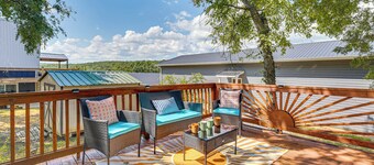 Cozy Cabin w/ Deck & Boat Launch Access in Lampe!