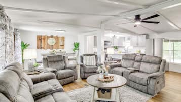 Casa (3 Bedrooms) | Interior