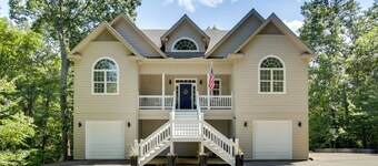 3 Mi to Pickwick Lake: Spacious Family Getaway