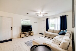Hús (3 Bedrooms) | Að innan