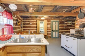 House (3 Bedrooms) | Interior - 5 Mi to State Parks: Penfield Cabin w/ Fire Pit! (Penfield)