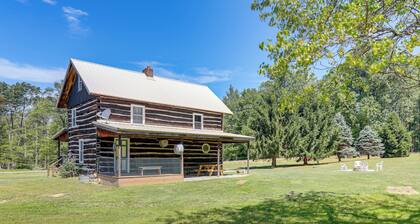5 Mi to State Parks: Penfield Cabin w/ Fire Pit!