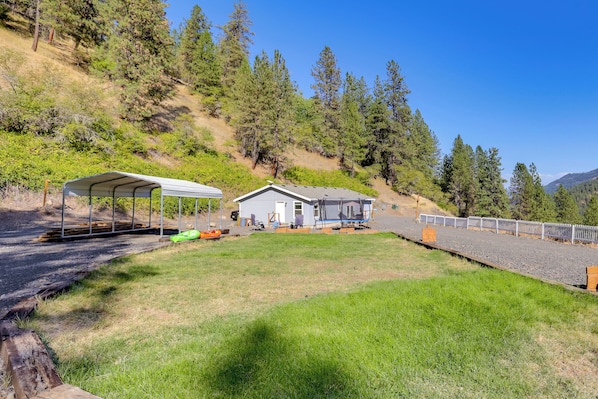 House (3 Bedrooms) | Interior - Mtn-view Gem w/ Outdoor Entertainment in Ahsahka! (Lenore)