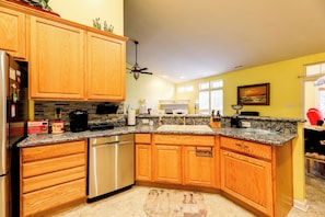 House (3 Bedrooms) | Interior