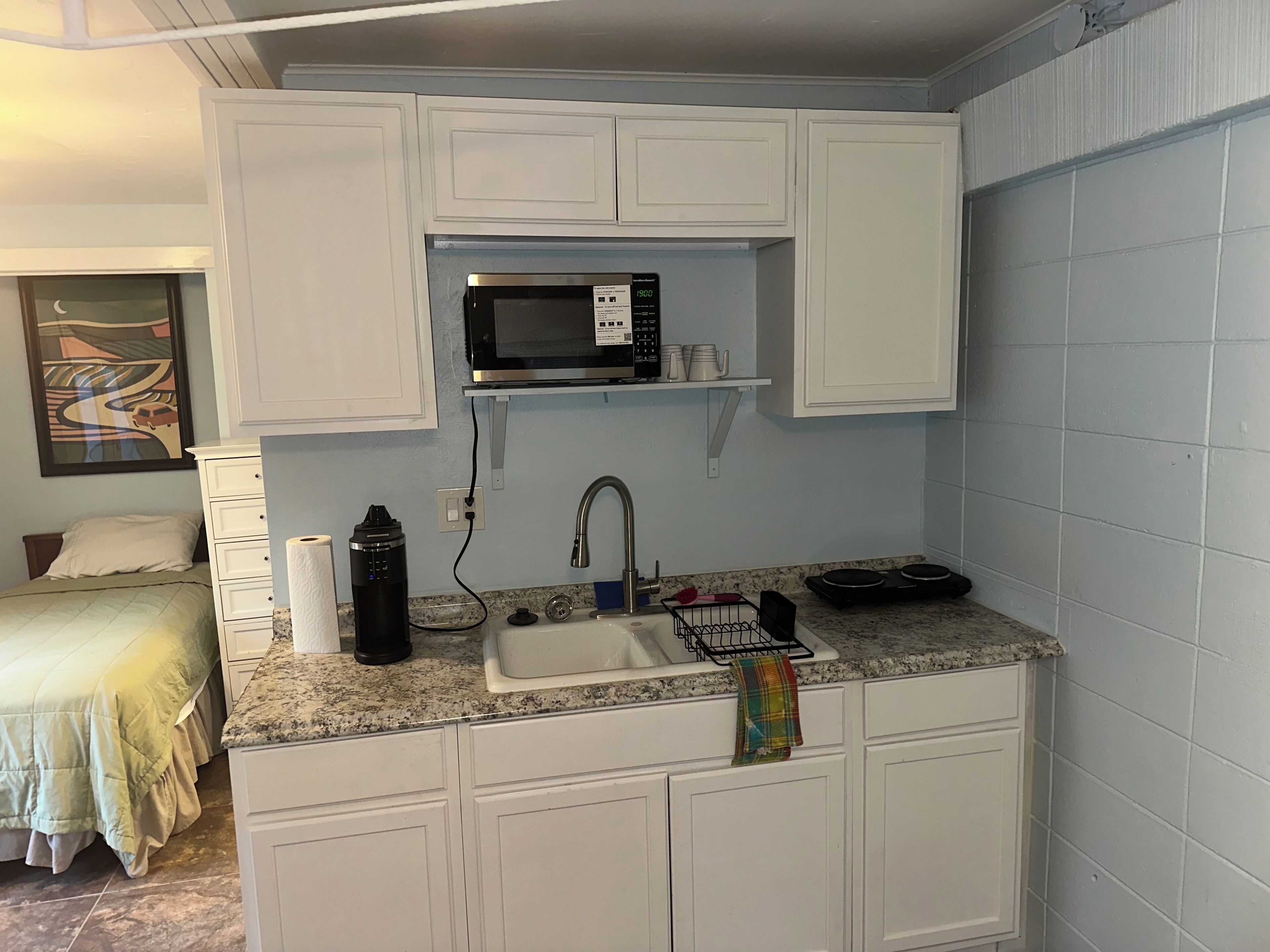 Fridge, microwave, stovetop, coffee/tea maker