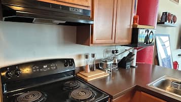 Microwave, oven, stovetop