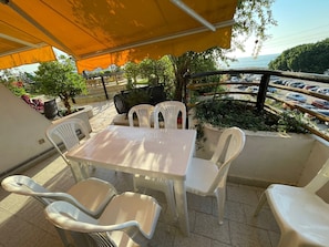 Outdoor dining - Large Duplex Chalet in Kaslik-2bedrooms-3 balconies, 4 pools, tennis,private Beach (Kaslik)