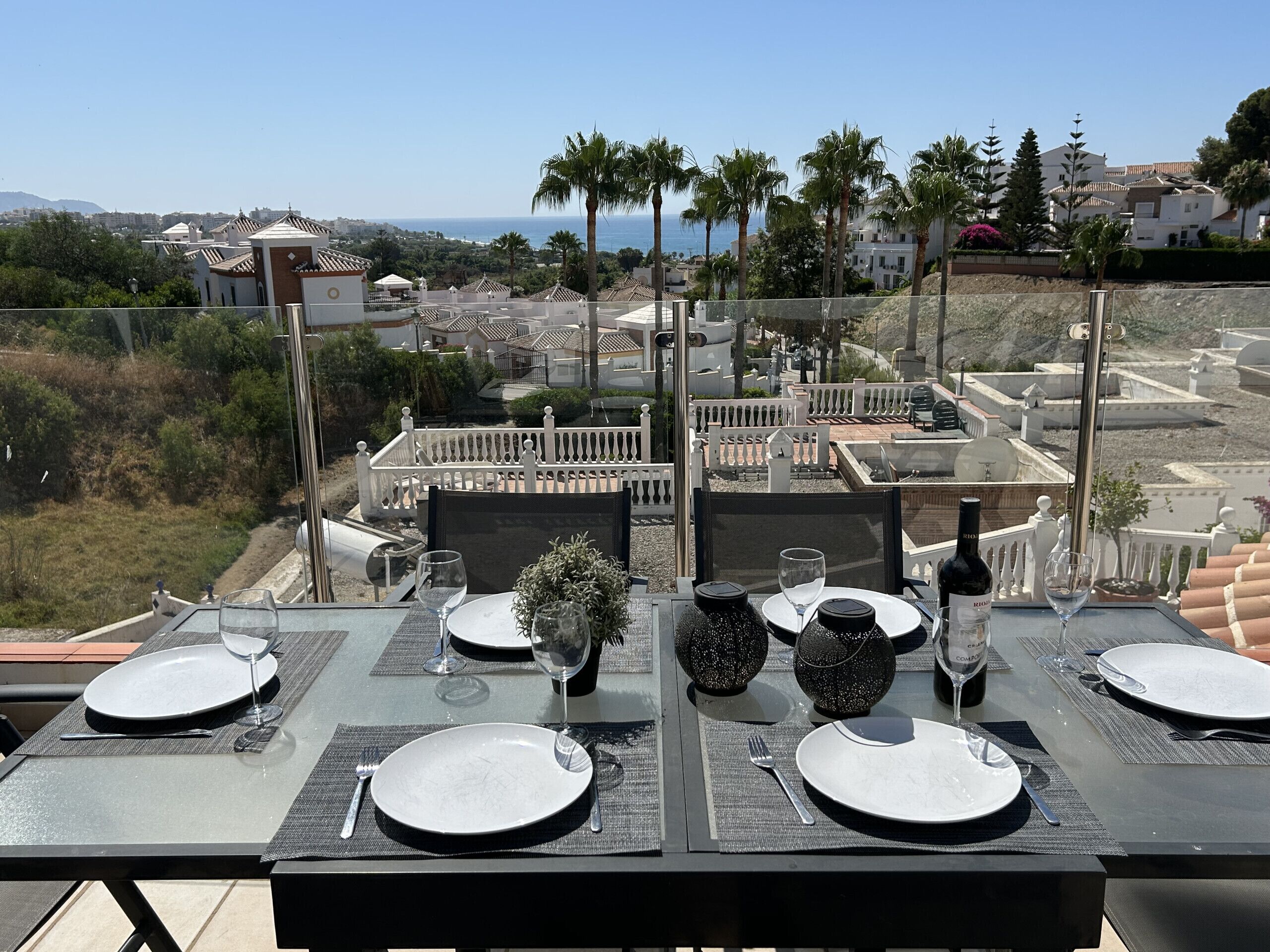 屋外ダイニングエリア