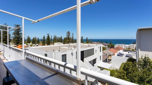 Overton Gardens Apartment